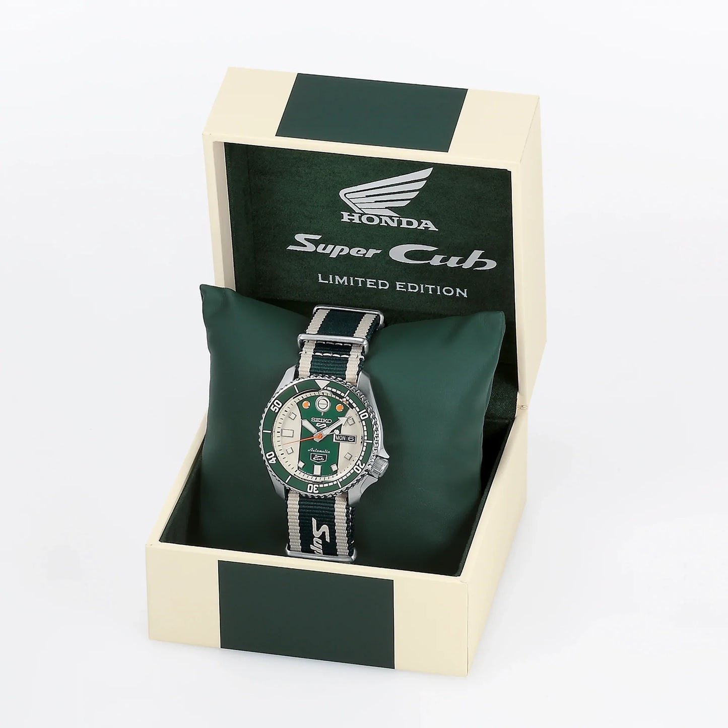 SEIKO 5 SPORTS AUTOMATIC HONDA SUPER CUB LIMITED EDITION SRPJ49 SRPJ49K1